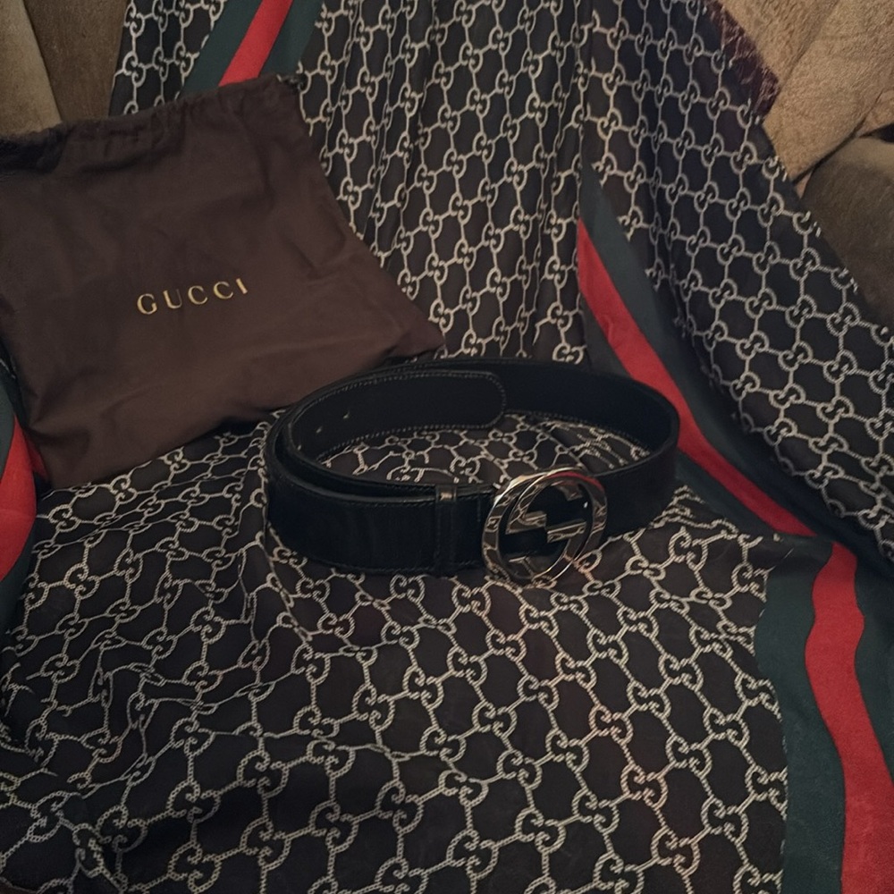 Gucci Black Leather Belt - Picture 12 of 12